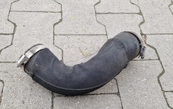 Audi q5 8r труба шланг шланг інтеркулер 3.0 tdi фото №1