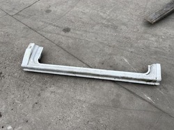 Порог стойка дверь сдвижных правых mercedes sprinter 906 рестайлинг фото №1