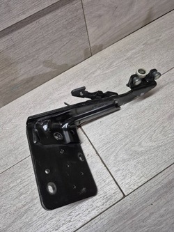 Ролик нижня двері бокових зсувних master iii 10-24 745961469r фото №1