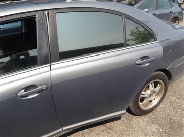 Дверь левый зад toyota avensis t25 liftback 1e5 фото №1
