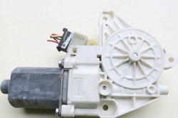 Моторчик стёкла правое перед mercedes ml w164 фото №1