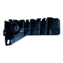 Крепление бампера правые фото №1