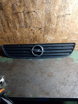 Решітка решітка радіатора емблема opel vectra b 90505722 фото №1