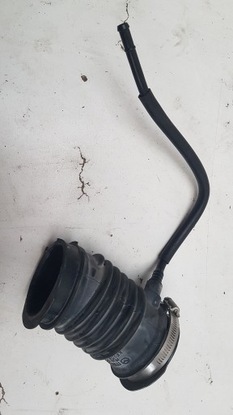 Труба шланг шланг повітря mazda 3 bm 2.0 pear13221 фото №1