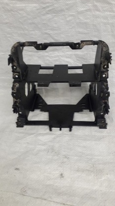 Рамка корзина радіо vw golf v 1k0858005c фото №1