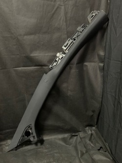 Tesla x стойка a обивка правый 1035945-02-g фото №1