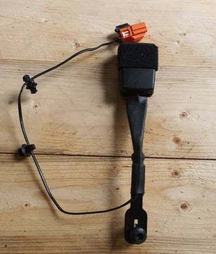 Lr evoque ii l551 19^ застёжка ремня безопасности фото №1