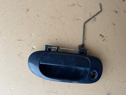 Ручка ліва передня двері mitsubishi space star 1998-2002 фото №1