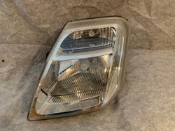 Citroen c2 ліва лампа передня фото №1