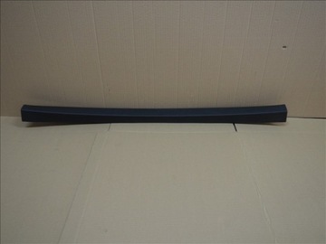 Планка накладка ременя заднього багажника audi q7 фото №1