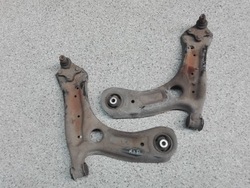 Рычаг левый правые - audi a1 8x фото №1