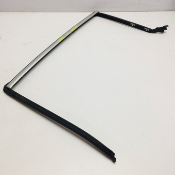 Планка хром двері ліві задні прокладка peugeot 3008 фото №1