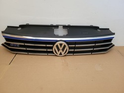 Решітка радіатора решітка vw passat b8 gte 3g0853653b 3g0853601a фото №1