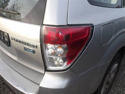 Лампа права задня subaru forester iii європа фото №1