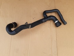 Audi a8 d3 3.2 fsi шланг труба води 4e0121101bt фото №1