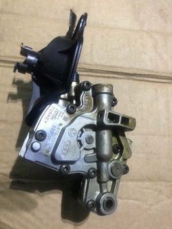 Audi rs6 rs7 s8 4.0 насос масла 079115103be фото №1