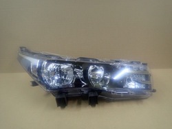 Лампа права фара toyota corolla e16 led 2013- фото №1