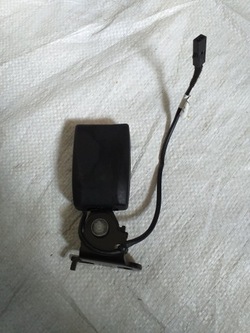 Porsche macan 95b застёжка ремня зад 95b857754a фото №1