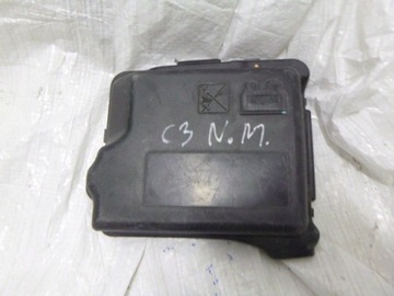 Корпус коробка запобіжників citroen c3 iii фото №1