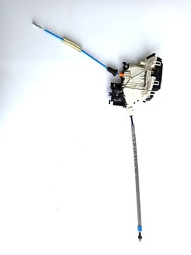 Infiniti q30 замок двері лівий перед a0997201901 фото №1