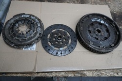 Nissan qashqai j10 колесо двухмассовый сцепление 1.6benzyna фото №1