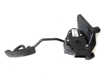 Потенциометр педаль газа opel corsa c 9129857 фото №1