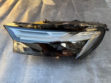 Audi q7 рестайлінг 4m0941039d ліва matrix нова комплектна фото №1