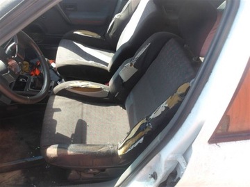 Сидіння водія renault 19 williams sport фото №1