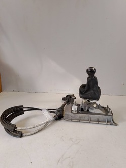 Audi a1 8x 1.6 tdi liniki ручка изменения коробки передач 6q0711049 фото №1