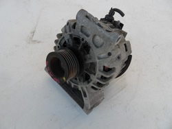 Mercedes a-klasa w169 рестайлинг 1.7 генератор 90a фото №1