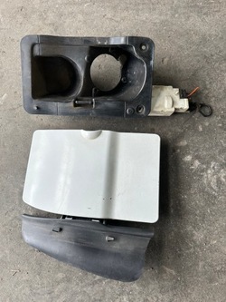 Opel vivaro trafic ii крышка заливка топлива з привод 91166188 фото №1