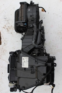 Passat b6 2007r- корпус нагрівача ,обігрівач 3c1820003bk фото №1