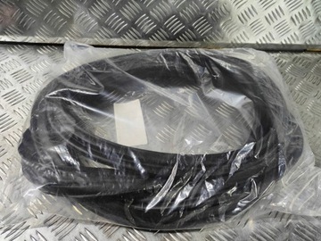 Toyota sienna iv xl40 2021 прокладка кришки багажника нова фото №1