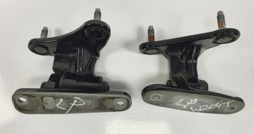 Петлі двері лівий перед mercedes w204 фото №1