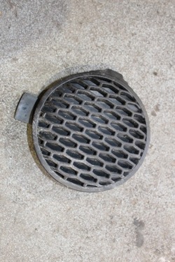 Subaru impreza 03-05 заглушка бампер перед решітка фото №1