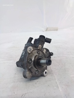 Bmw 5 f10 n47d20c насос вприскувальний 7810696 фото №1