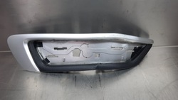 Решітка бампера лівий зад 31353578 volvo xc70 фото №1