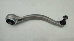 Audi q5 e-tron рычаг переднее правая 85e407696c фото №1