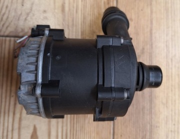 Bmw f90 g06 g30 дополнительный насос воды жидкости g11 g12 g05 g07 m8 фото №1