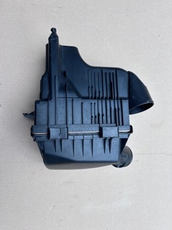 Корпус фільтра повітря dacia sandero iii 21- фото №1