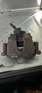 Суппорт правый перед ford focus 1.8tdc i 06r фото №1