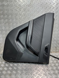 Боковина двері зад лівий seat ateca 16- фото №1