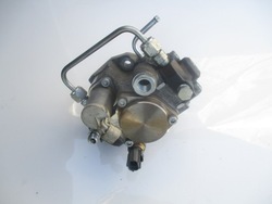 Насос вприскувальний subaru forester iv outback xv 2.0d фото №1