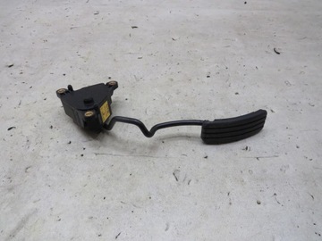 Потенціометр педаль газу renault zoe 180102742r фото №1