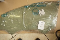 Fiesta mk7 2008 r-szyba права 3d фото №1