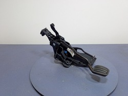 Peugeot rifter berlingo iv педаль гальма фото №1