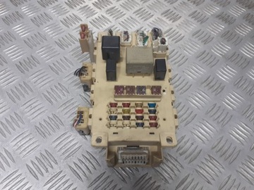 Коробка запобіжників toyota yaris verso 1.4 d4d фото №1