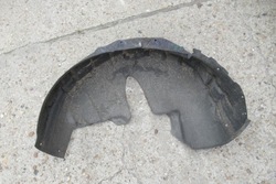 Audi q3 11r підкрилок лівий зад фото №1