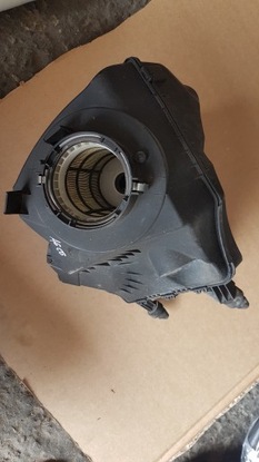 Корпус фильтра воздуха audi a6 c6 4f0133837bb фото №1