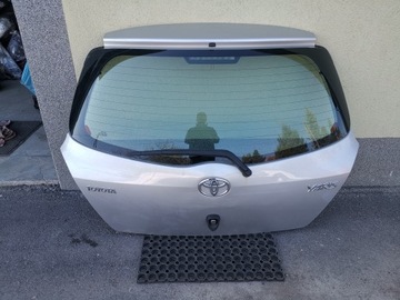 Toyota yaris ii 06-11 крышка багажника задняя стекло фото №1